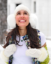 Load image into Gallery viewer, NYC LOVE Necklace: Emerald